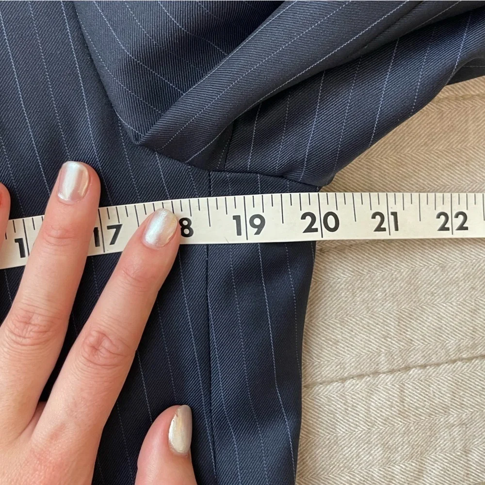 Hickey Freeman Navy Pinstripe Blazer Notch Lapel Two Button Size 40R